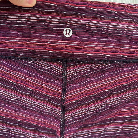 Lululemon burgundy & purple striped leggings size 10 - Picture 3 of 4